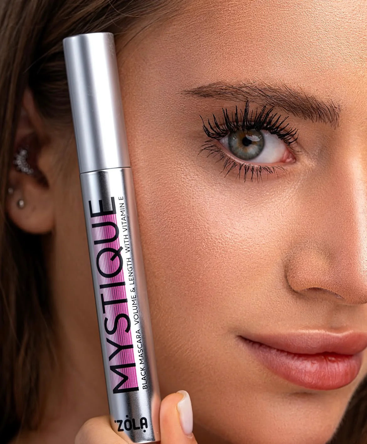Mascara “Mystique” Zola